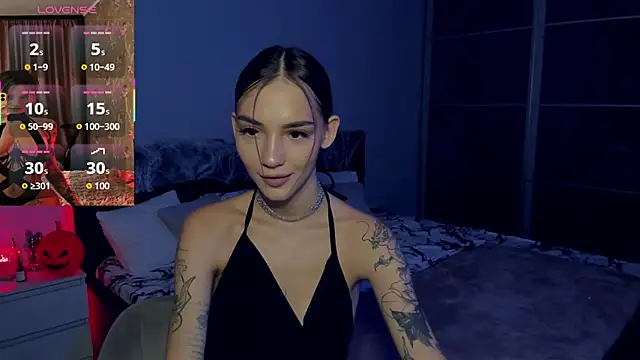 Snapshot of SophieCatty chatting on November 2025 12:29:02 PM SophieCatty online show from November 2025 12:29:02 PM