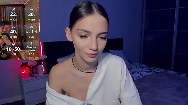 Snapshot of SophieCatty chatting on November 2025 05:53:02 AM SophieCatty online show from November 2025 05:53:02 AM