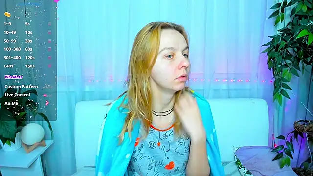 Snapshot of Bell_a_mi_ chatting on February 2025 01:52:02 AM Bell a mi online show from February 2025 01:52:02 AM