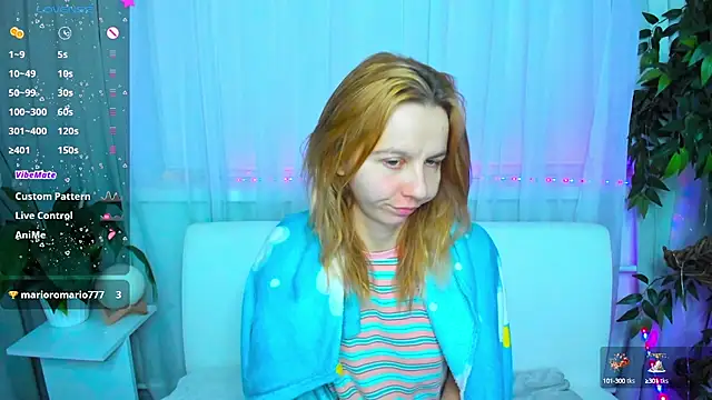 Snapshot of Bell_a_mi_ chatting on February 2025 02:09:02 AM Bell a mi online show from February 2025 02:09:02 AM