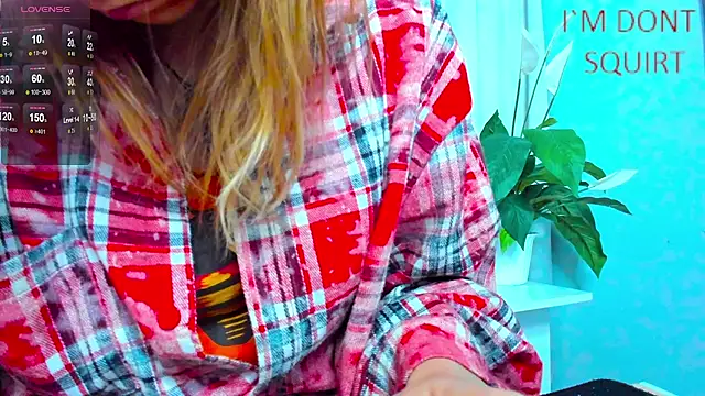 Snapshot of Bell_a_mi_ chatting on March 2025 08:24:02 AM Bell a mi online show from March 2025 08:24:02 AM