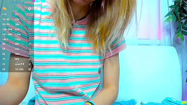 Snapshot of Bell_a_mi_ chatting on March 2025 05:18:02 AM Bell a mi online show from March 2025 05:18:02 AM