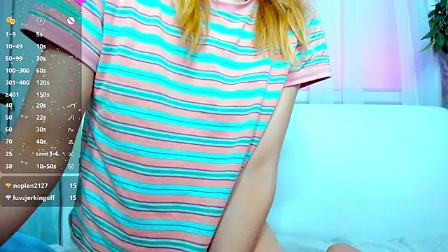 Snapshot of Bell_a_mi_ chatting on March 2025 06:18:02 AM Bell a mi online show from March 2025 06:18:02 AM