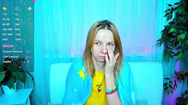 Snapshot of Bell_a_mi_ chatting on March 2025 02:50:01 AM Bell a mi online show from March 2025 02:50:01 AM