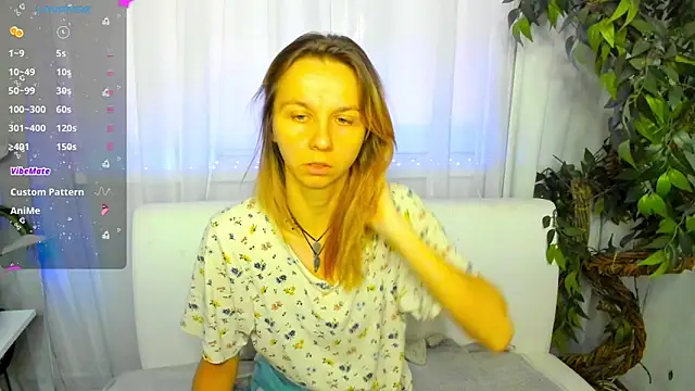 Snapshot of Bell_a_mi_ chatting on September 2025 05:31:01 AM Bell a mi online show from September 2025 05:31:01 AM