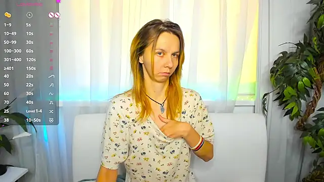 Snapshot of Bell_a_mi_ chatting on September 2025 07:35:02 AM Bell a mi online show from September 2025 07:35:02 AM