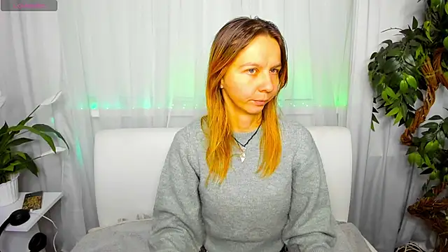 Snapshot of Bell_a_mi_ chatting on October 2025 09:19:02 AM Bell a mi online show from October 2025 09:19:02 AM