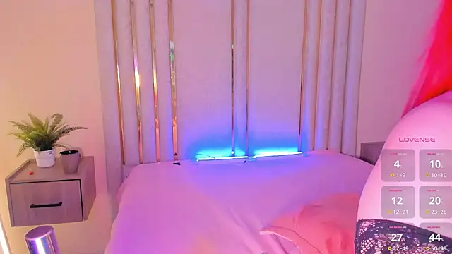 Snapshot of Saekohofman chatting on October 2025 04:15:01 AM Saekohofman online show from October 2025 04:15:01 AM