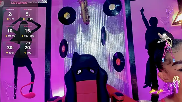 nickyminach  online show from October 2025 07:14:02 PM