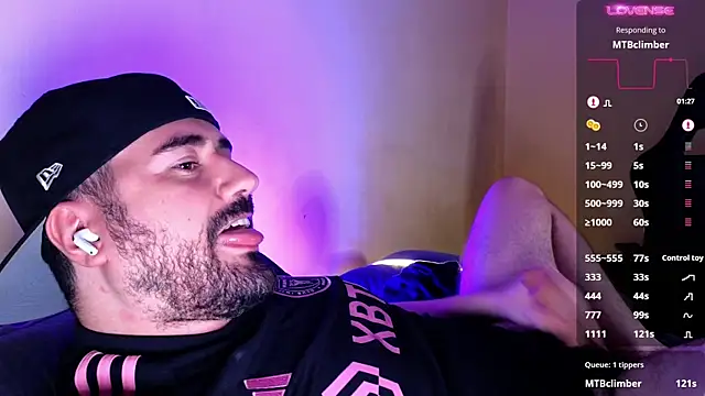 Snapshot of DominantTheo chatting on March 2025 05:34:01 AM DominantTheo online show from March 2025 05:34:01 AM