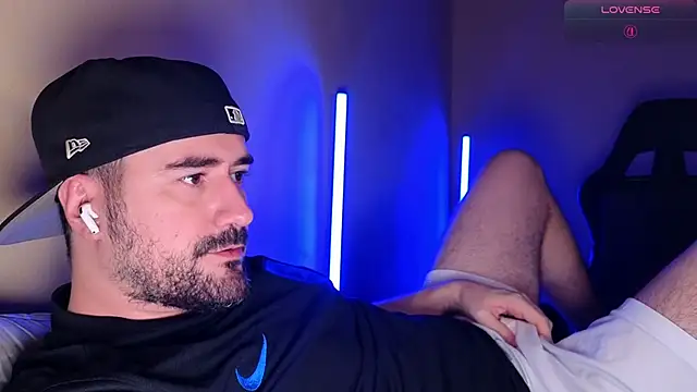 DominantTheo online show from March 2026 03:43:02 AM