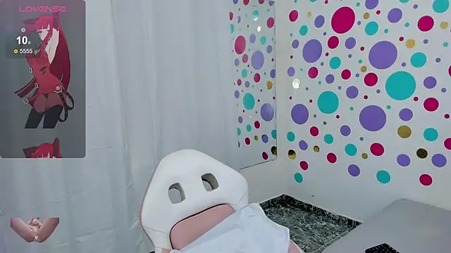 Snapshot of Adele_LatinLady chatting on February 2025 08:19:01 PM Adele LatinLady online show from February 2025 08:19:01 PM