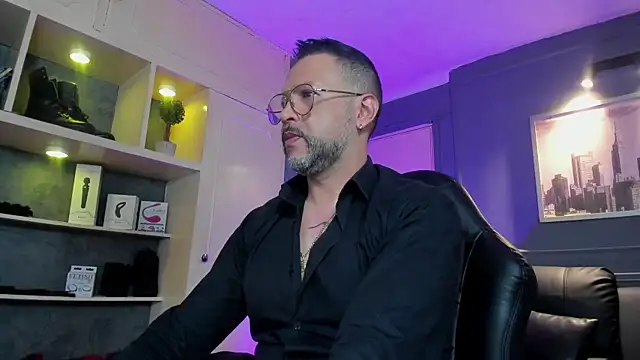 MrFrank tattoo online show from January 2026 11:48:02 AM