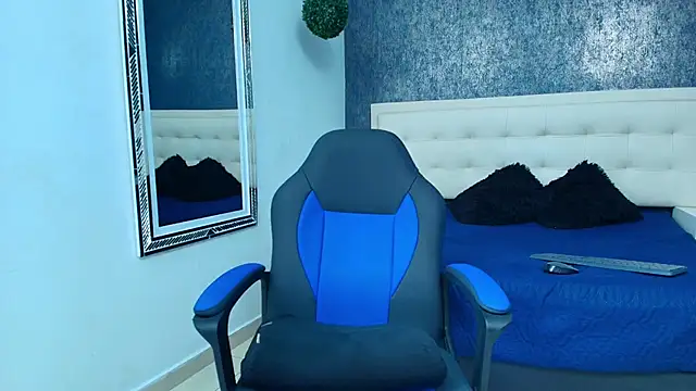 oliver  brown online show from September 2025 10:55:02 PM