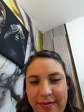 Snapshot of LizzRouse chatting on October 2025 09:08:02 PM LizzRouse online show from October 2025 09:08:02 PM