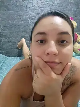 Snapshot of LizzRouse chatting on November 2025 07:56:01 PM LizzRouse online show from November 2025 07:56:01 PM