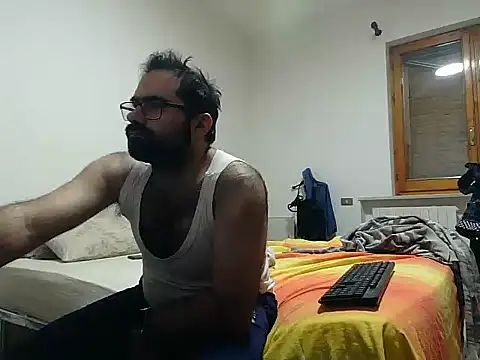 Attila985 online show from November 2025 10:53:02 PM