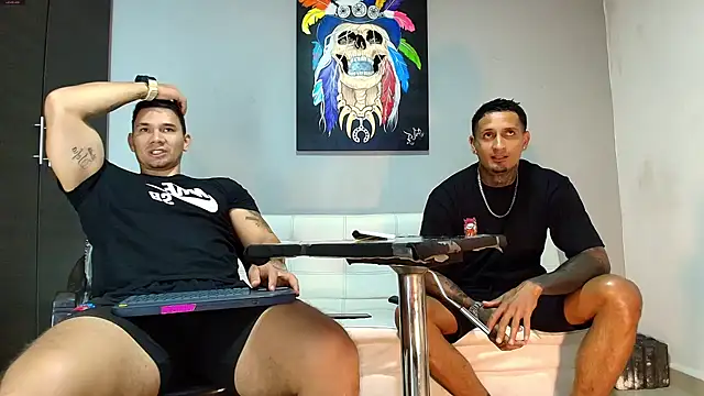 Snapshot of GendersonFit chatting on February 2025 02:14:02 PM GendersonFit online show from February 2025 02:14:02 PM