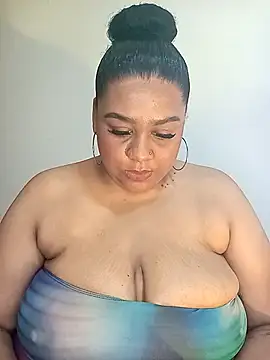 Snapshot of BiancaFollerach chatting on October 2025 12:08:02 PM BiancaFollerach online show from October 2025 12:08:02 PM