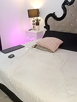 laqquishax online show from March 2026 02:10:01 PM