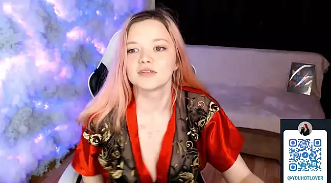 Snapshot of mary_lunar chatting on March 2025 11:12:02 AM mary lunar online show from March 2025 11:12:02 AM