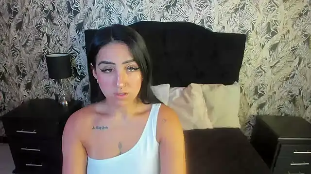 Isa And Natasha online show from April 2026 01:23:01 PM