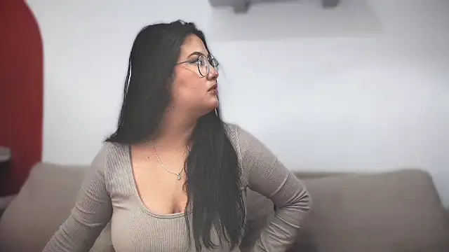 Snapshot of ZabathMiller chatting on February 2025 06:37:01 AM ZabathMiller online show from February 2025 06:37:01 AM