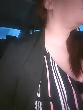 Snapshot of BBWQUEENBEEE chatting on February 2025 02:13:02 PM BBWQUEENBEEE online show from February 2025 02:13:02 PM