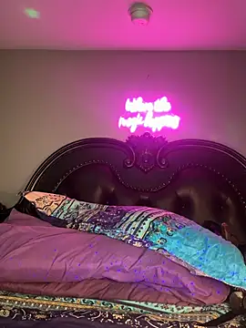 ThickAssRena online show from July 2026 07:11:01 AM