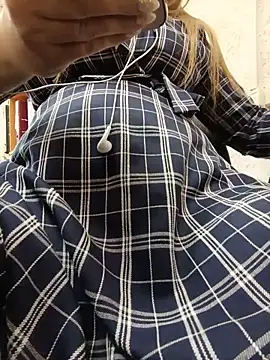Snapshot of Office_Albertina chatting on June 2026 03:15:02 AM Office Albertina online show from June 2026 03:15:02 AM