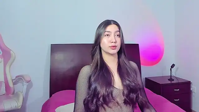 alice-love1 online show from March 2025 11:09:02 PM