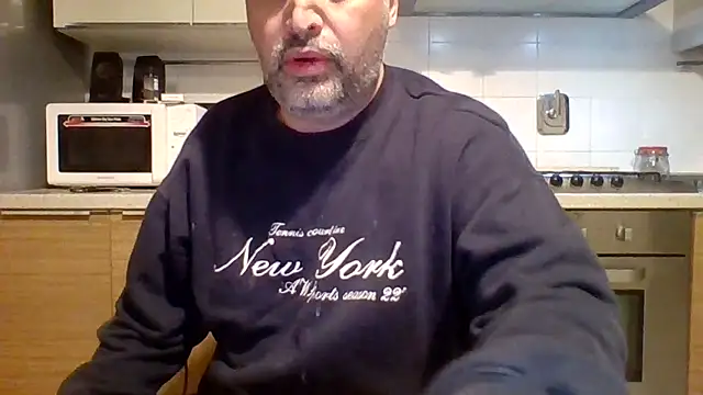 woww791 online show from October 2025 07:37:02 PM