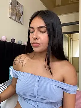 DaphneUwu online show from December 2024 05:54:01 PM