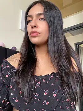 DaphneUwu online show from February 2025 07:05:02 PM