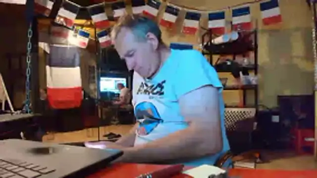 Snapshot of jeanlulu chatting on June 2026 08:02:01 PM jeanlulu online show from June 2026 08:02:01 PM
