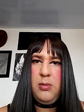 Snapshot of cosmicwind chatting on November 2025 06:51:01 PM cosmicwind online show from November 2025 06:51:01 PM