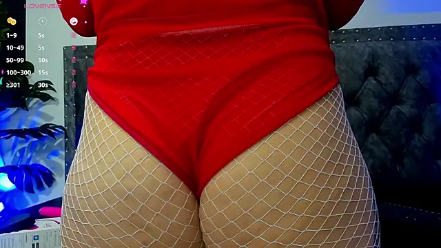 Snapshot of Dounia_nagi chatting on February 2025 04:59:02 PM Dounia nagi online show from February 2025 04:59:02 PM