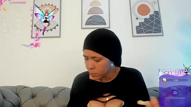 Snapshot of Dounia_nagi chatting on March 2025 01:46:02 AM Dounia nagi online show from March 2025 01:46:02 AM