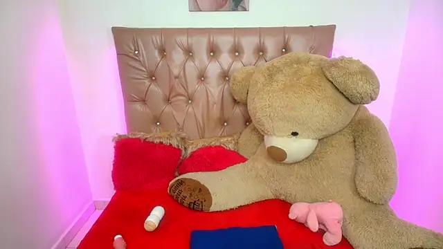 Snapshot of Ginna_doll chatting on March 2025 02:30:02 AM Ginna doll online show from March 2025 02:30:02 AM