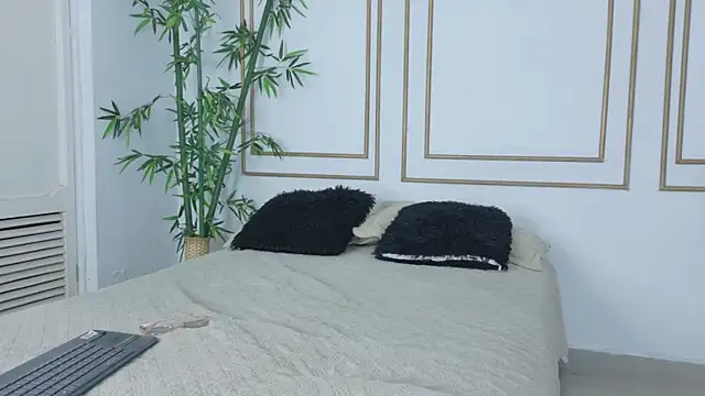 Snapshot of kristyl_paez chatting on November 2025 07:35:01 PM kristyl paez online show from November 2025 07:35:01 PM