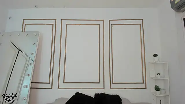 Snapshot of kristyl_paez chatting on December 2025 03:39:01 PM kristyl paez online show from December 2025 03:39:01 PM