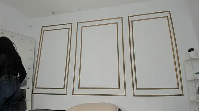 kristyl paez online show from January 2026 01:39:01 PM