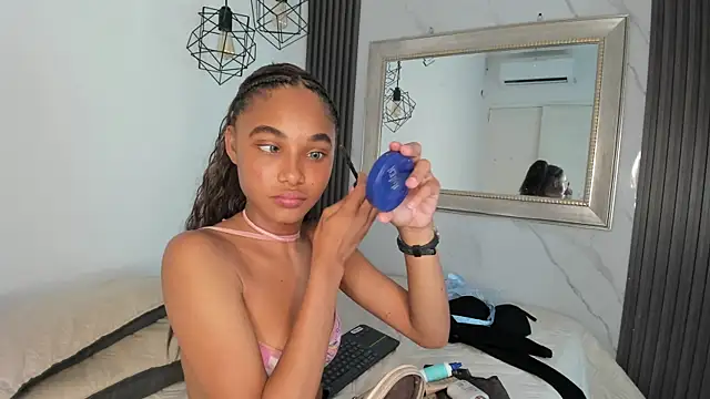 kristyl paez online show from April 2026 06:57:01 PM