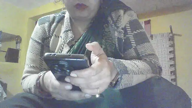 Snapshot of Riyasingh9 chatting on December 2024 12:19:02 PM Riyasingh9 online show from December 2024 12:19:02 PM