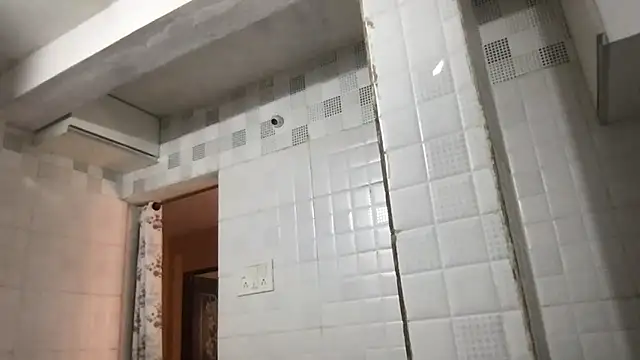 Snapshot of Riyasingh9 chatting on December 2024 04:23:02 AM Riyasingh9 online show from December 2024 04:23:02 AM