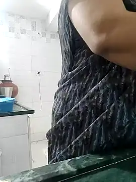 Snapshot of Riyasingh9 chatting on December 2024 11:47:01 AM Riyasingh9 online show from December 2024 11:47:01 AM