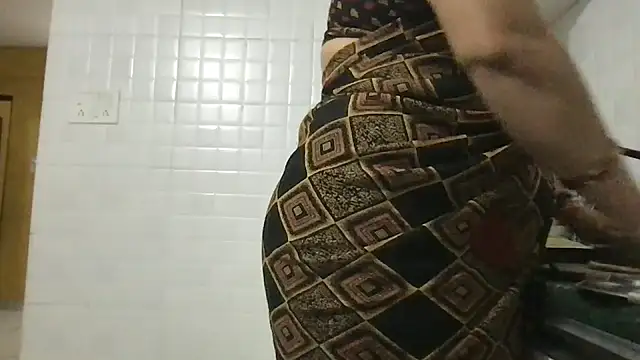 Snapshot of Riyasingh9 chatting on January 2025 12:29:01 PM Riyasingh9 online show from January 2025 12:29:01 PM