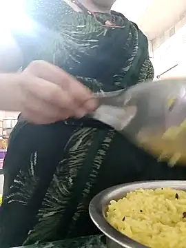 Snapshot of Riyasingh9 chatting on February 2025 04:53:02 AM Riyasingh9 online show from February 2025 04:53:02 AM