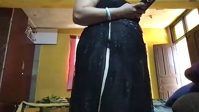 Riyasingh9 online show from April 2026 04:35:01 AM