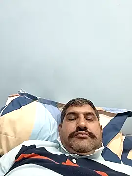 Amandev7 online show from October 2025 04:07:01 PM